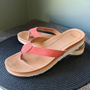 EUC RARE! UGG Coral thong, flip flop, sandal